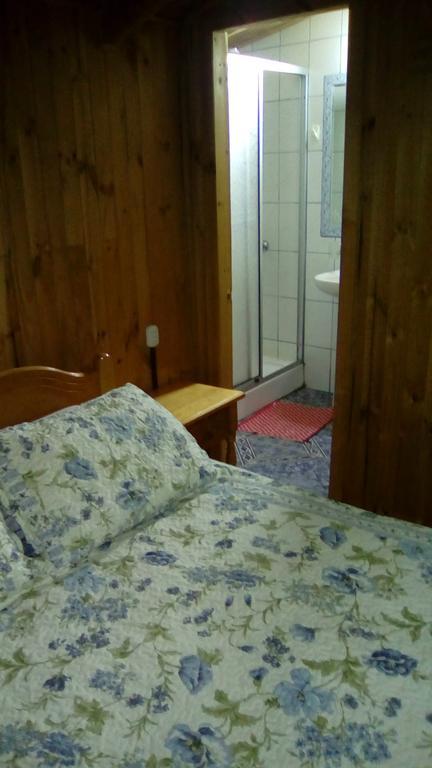 Hospedaje Los Calafates Ancud Exteriör bild