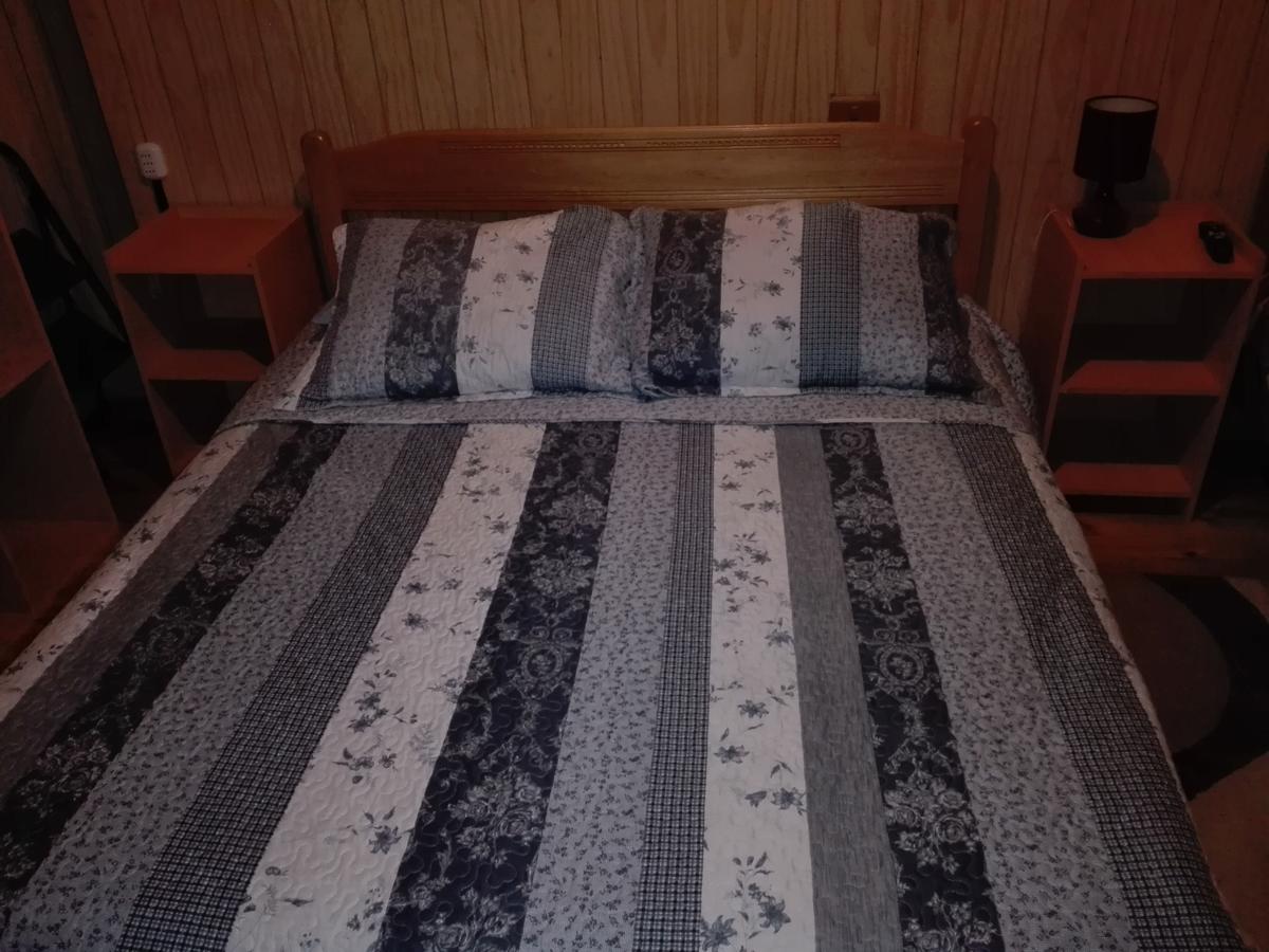 Hospedaje Los Calafates Ancud Exteriör bild